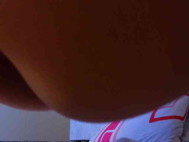 Emma-Blonde webcam
