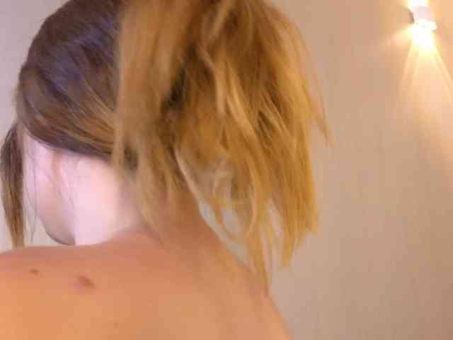 Emma-Blonde