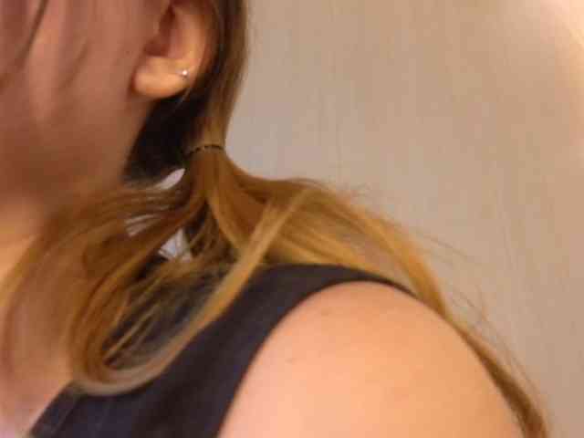 Emma-Blonde webcam