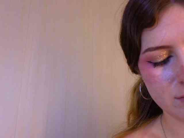 Emma-Blonde webcam