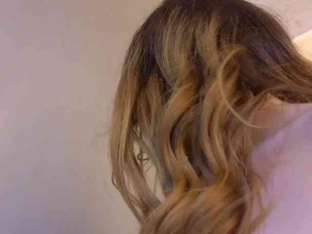 Emma-Blonde webcam