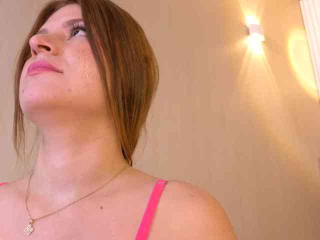 Emmaa_Blonde