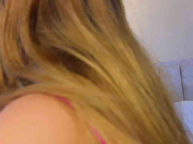 Emma-Blonde webcam
