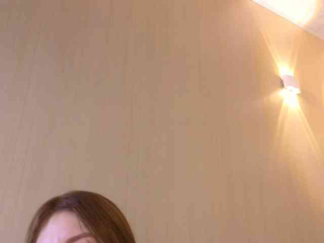 Emmaa_Blonde
