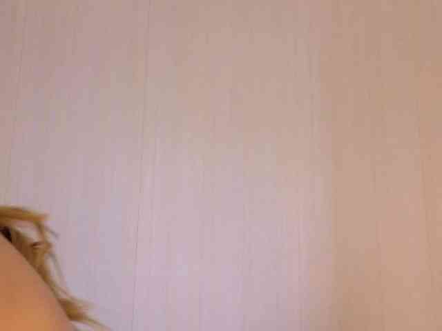 Emma-Blonde webcam