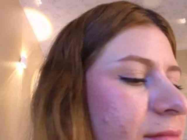 Emma-Blonde webcam