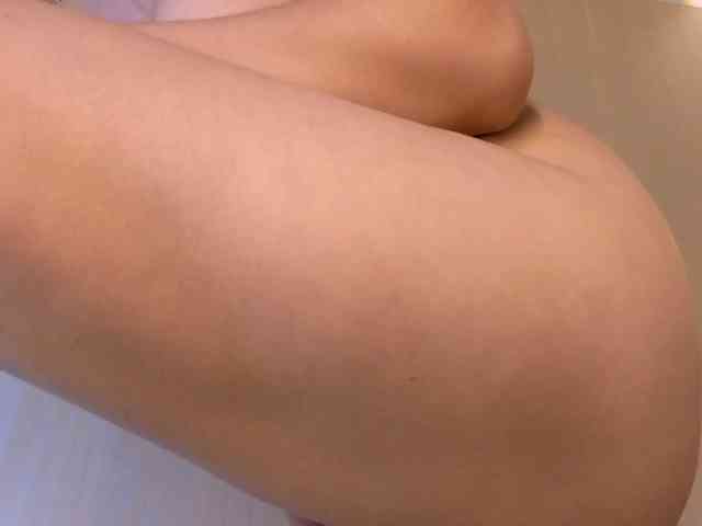 Emmaa_Blonde