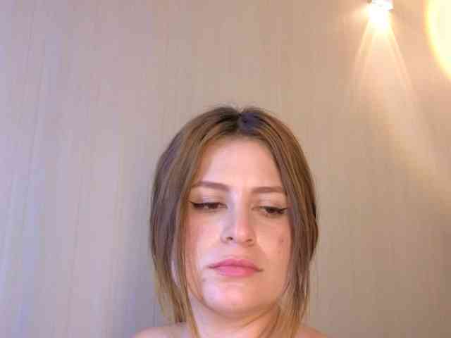 Emma-Blonde webcam