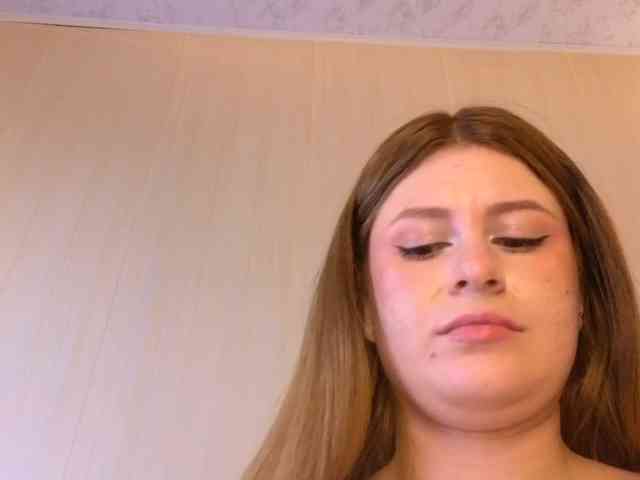 Emma-Blonde Emma-Blonde