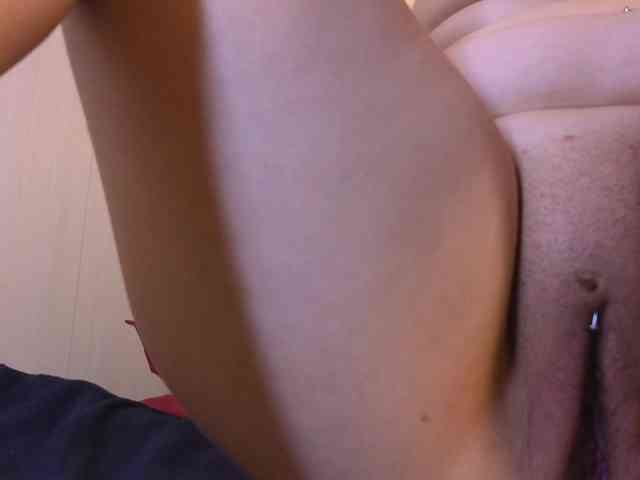 emma-blonde's live room