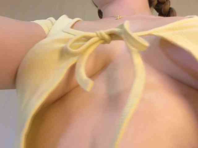 Emma-Blonde webcam