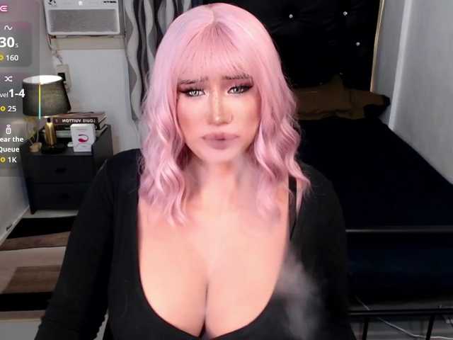 TsGiganticSelfsuckers live cam preview