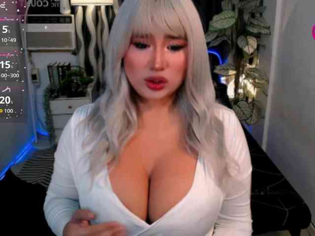 TsGiganticSelfsuckers Sex Cam Show