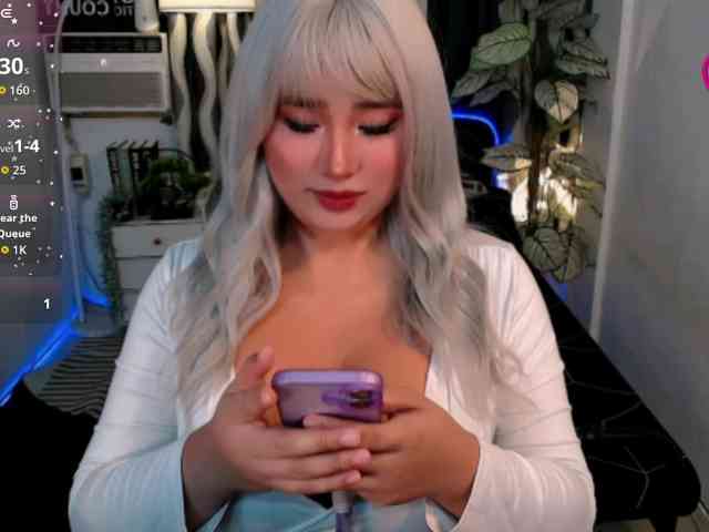 TsGiganticSelfsuckers Sex Cam Show