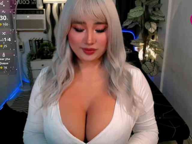 TsGiganticSelfsuckers Sex Cam Show