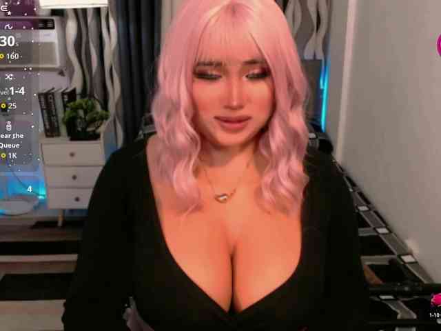 TsGiganticSelfsu... Live Webcam on BongaCams