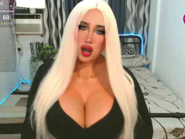TsGiganticSelfsuckers Sex Cam Show