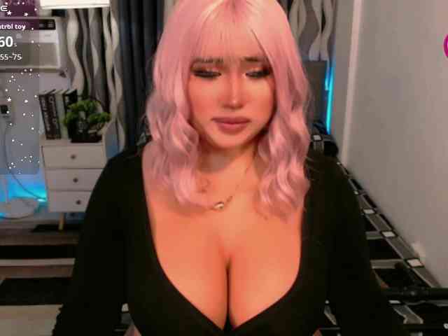 TsGiganticSelfsuckers Sex Cam Show
