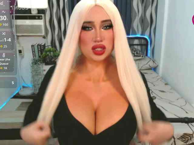TsGiganticSelfsuckers Sex Cam Show