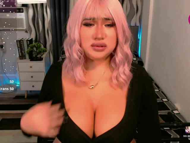TsGiganticSelfsu... Live Webcam on BongaCams
