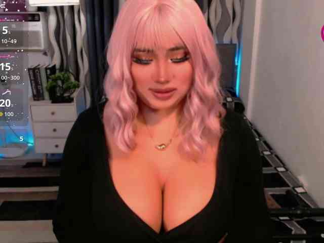 TsGiganticSelfsuckers Sex Cam Show