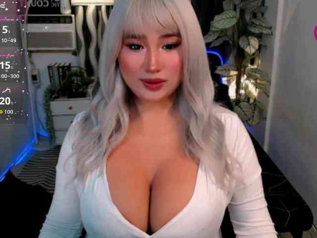 TsGiganticSelfsuckers Sex Cam Show