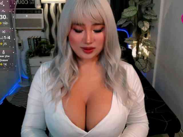 TsGiganticSelfsuckers Sex Cam Show