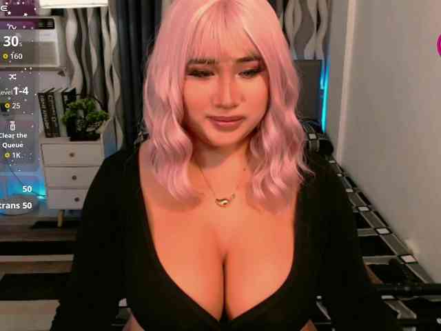 TsGiganticSelfsu... Live Webcam on BongaCams