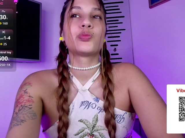 GOODGIRLYUMMM live cam preview