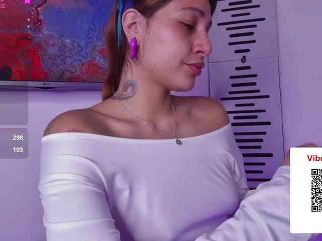 GOODGIRLYUMMM webcam