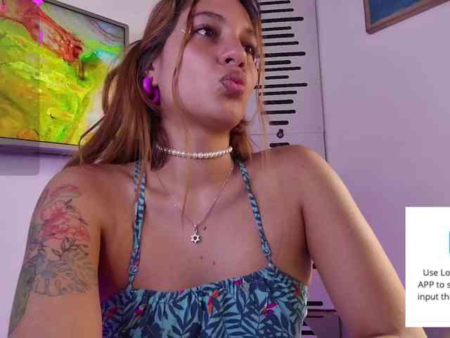 GOODGIRLYUMMM webcam