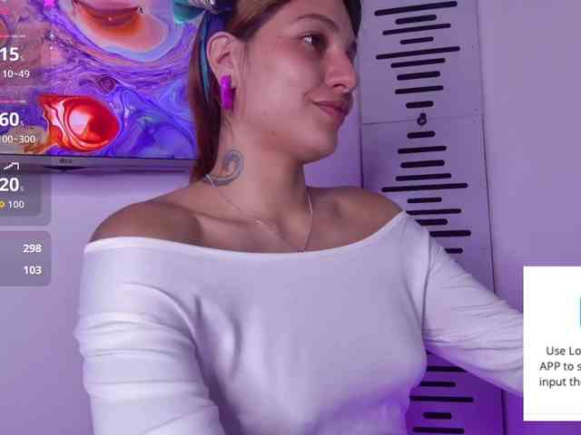 GOODGIRLYUMMM webcam