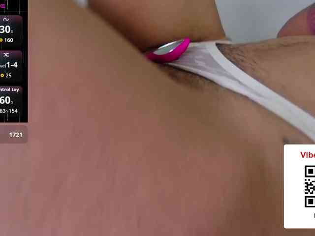 GOODGIRLYUMMM webcam