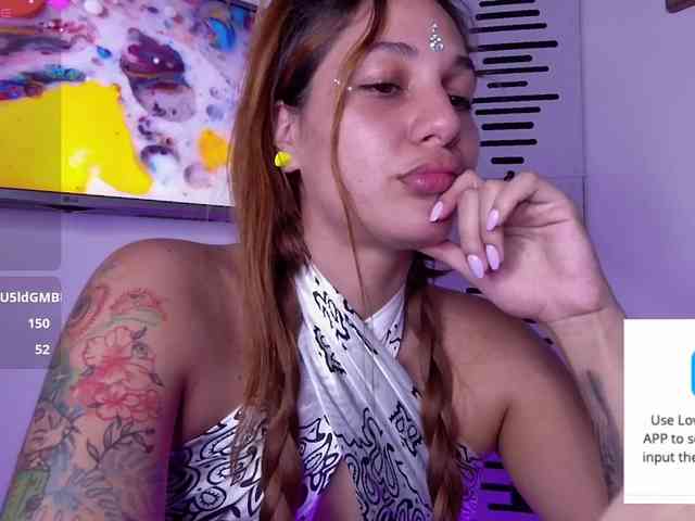 GOODGIRLYUMMM webcam