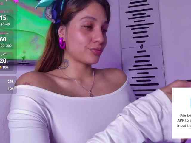 GOODGIRLYUMMM webcam