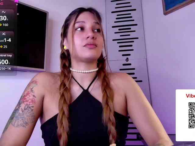 GOODGIRLYUMMM webcam