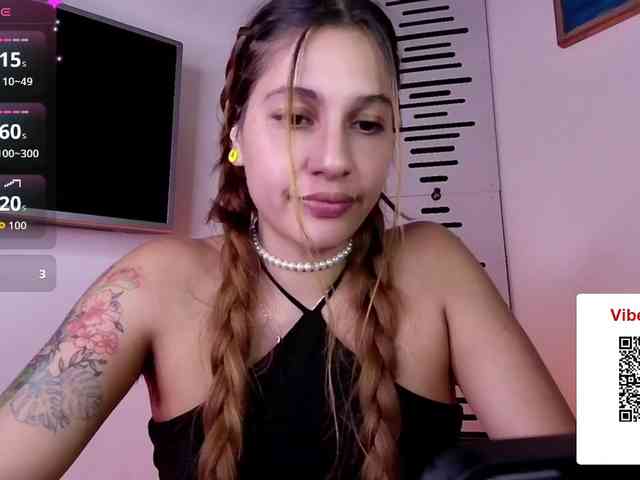 GOODGIRLYUMMM webcam