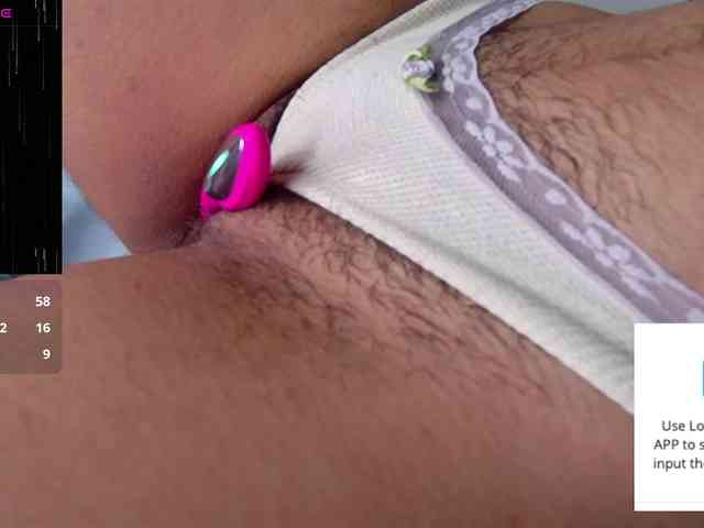 GOODGIRLYUMMM webcam