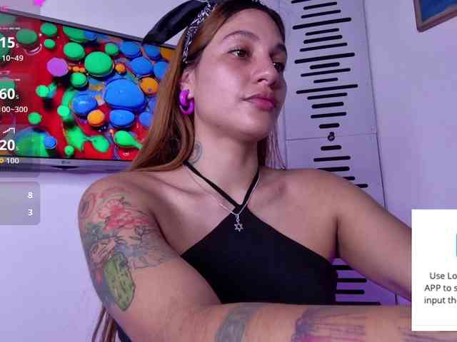 GOODGIRLYUMMM webcam