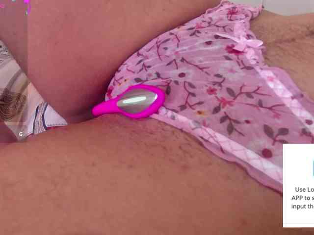 GOODGIRLYUMMM webcam