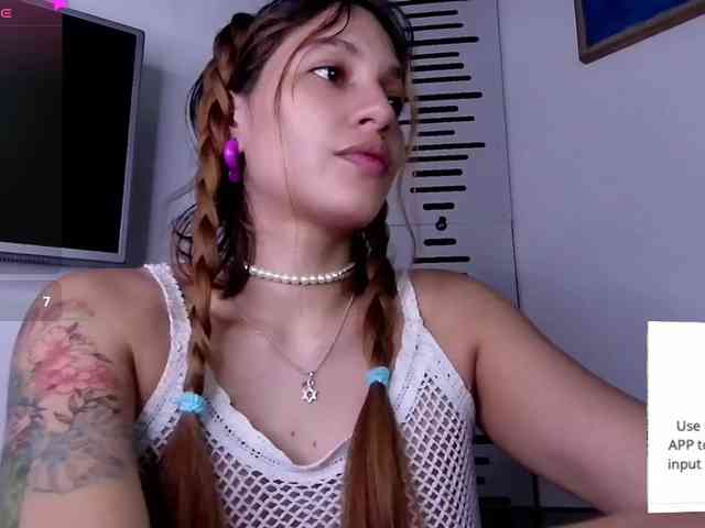 goodgirlyummm's live room