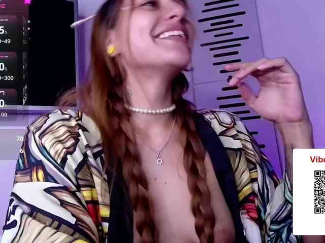 GOODGIRLYUMMM webcam