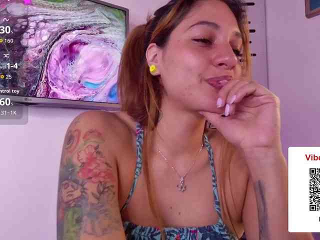 GOODGIRLYUMMM webcam