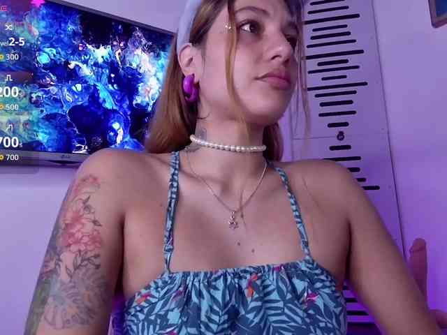 GOODGIRLYUMMM webcam