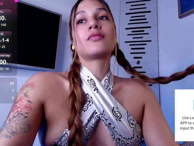 GOODGIRLYUMMM webcam