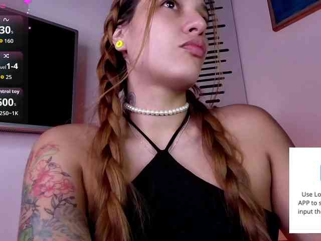 GOODGIRLYUMMM webcam