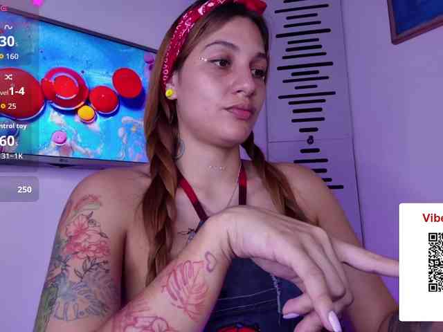 GOODGIRLYUMMM webcam