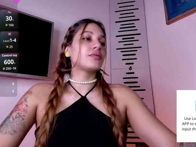 GOODGIRLYUMMM webcam