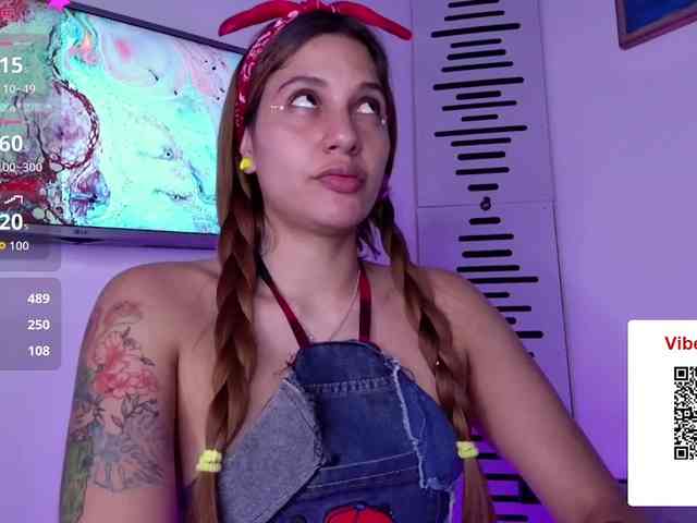 GOODGIRLYUMMM webcam