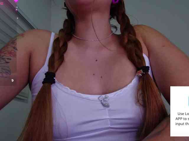 GOODGIRLYUMMM webcam